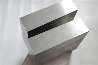 티타늄은 얼마입니까?